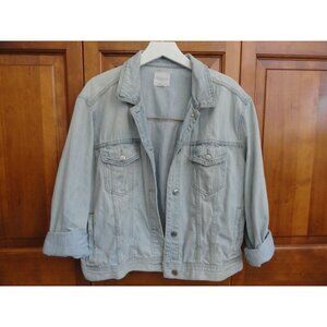 American Eagle Classic Light Wash Denim Jacket - Womens Size XL